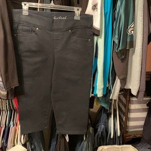 Gloria Vanderbilt capris - size 10